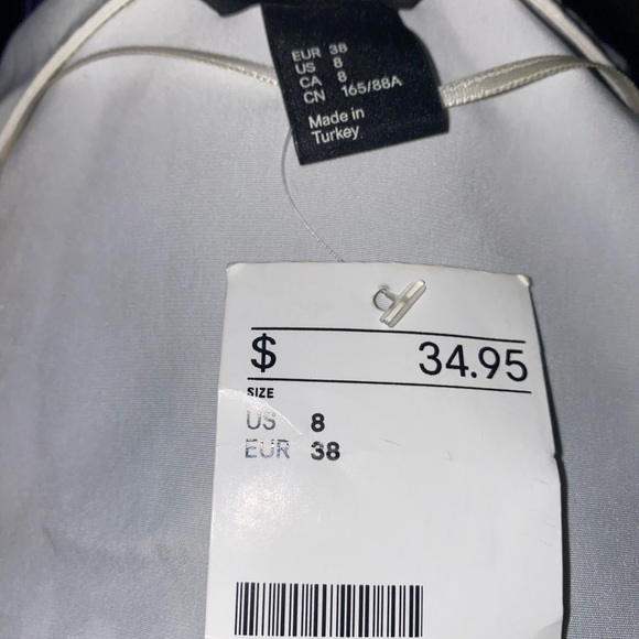 H&M dress - Picture 5 of 16